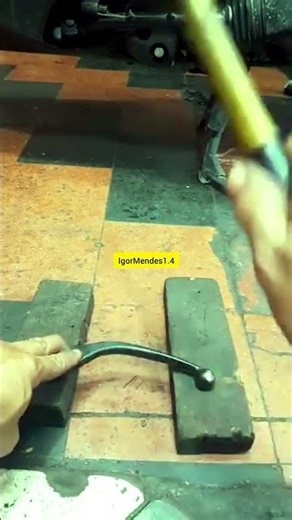 Fixing a Bent Motorcycle Handlebar with a Hammer | Quick DIY Bike Repair 🔧🏍️