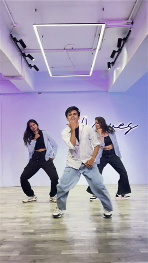 Lat Lag Gayee - Race 2 | Dance Video | Vikram Joshi | #dance #shorts #latlaggayi