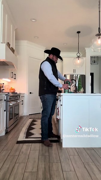 12 Days of Behind the Fence 🎄🤠 The countdown to Christmas is on… So why not have a little fun with some behind-the-scenes moments from our own lives?! Day 1: We are NOT the same 👀 I wish I could say this was a rare occurrence… but… Chris = always ready for prom… Lexi = a homeless raccoon 🦝 (also passenger princess 99.9% of the time, so me even wearing shoes for our errands is a rare occurrence) Anyone else like this?! 😳 #12daysofchristmas #holidaycountdown #storyteller #western #countrylife