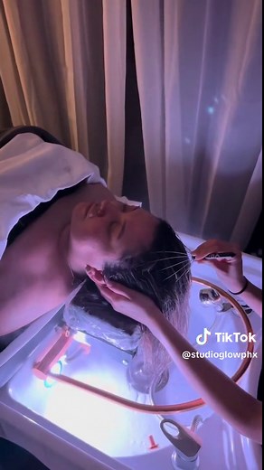 STUDIO GLOW JAPANESE HEAD SPA ✨ PHX, AZ What are the benefits of a headspa? 🌿Reduces stress 🌿promotes hair growth 🌿improves blood flow & circulation 🌿cleans scalp thorougly ✨NOW BOOKING ✨ #japaneseheadspa #phoenixjapaneseheadspa #thingstodophoenix #datenightphoenix #thingstodoscottsdale #phoenix #scottsdalearizona #phoenixdaytrips #scottsdalebachelorette #phoenixbachelorette #phoenixtok