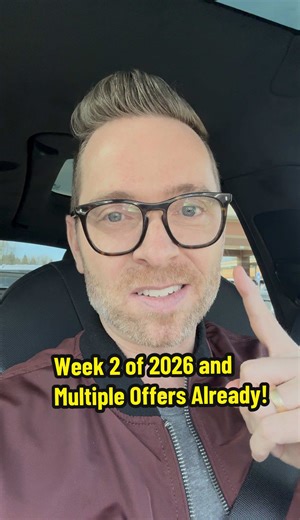 You can run all the 2026 predictions you want…but here’s what actually happened with my real buyers this weekend 👀 Second weekend of January. Every home we showed? Already in multiple offers. Going to be a strong 💪🏼 2026. #realtoroftiktok #realestatetips #realestateagent #housingmarket #hamiltonhomegroup Activity was strong. Buyers were decisive. Inventory moved fast.