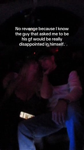 ans (@ansley_gallo)’s videos with suono originale - -text._.song-