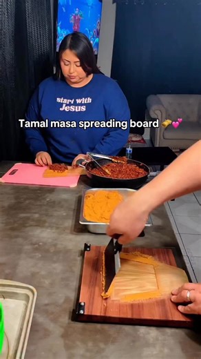 Silvia Arriola on Instagram: "✨ Valentine Special ✨ • First 14 people get 14% OFF with code LOVE14 • Next 50 people get 10% OFF with code BEARHANDS10 🗓️ Valid until February 14 or until limit reach Once the codes are gone, they’re gone 💔 Thank you for supporting handmade work 🫶🏽"