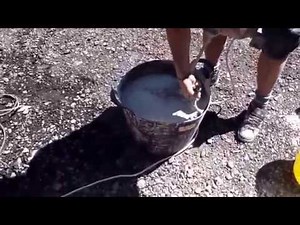 How to mix drywall adhesive