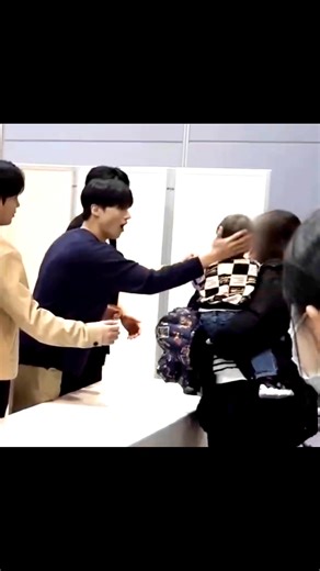 ATINY Surprised by ATEEZ Member | Congratulatory Reaction