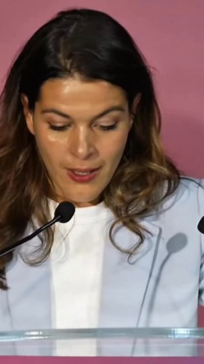 1.2K views · 143 reactions | ✊ Le logement ne doit plus être une marchandise mais un droit effectif ! À la mairie de Lyon nous allons : - Réquisitionner les logements vacants - Renforcer le contrôle des bailleurs et la régulation des locations de courte durée - Créer un observatoire municipal sur le mal logement et contre la spéculation immobilière #Fairemieuxpourlyon | Anaïs Belouassa Cherifi | Facebook