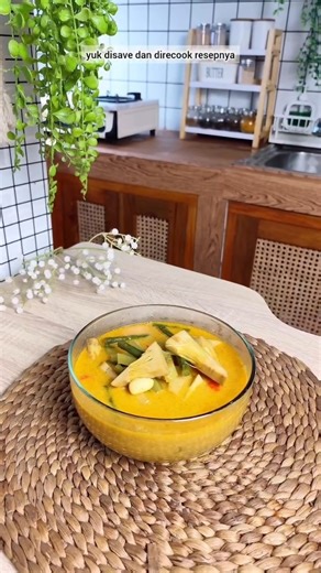 Helen on Instagram: "Opor Nangka Muda . Bahan 1: •250 Gr Nangka Muda (potong serasi). Bahan 2 (blender): •6 Buah Bawang Merah. •1 Sachet Desaku Bumbu Opor. •100 ml Air Bahan 3: •5 SDM Minyak Goreng (untuk menumis). •1 Batang Serai. •2 Lembar Daun Salam. •3 Lembar Daun Jeruk. Bahan 4: •1 SDT Gula. •2 SDT Garam. •500 (2 Gelas) Air. Bahan 5: •100 Gr. Kacang Panjang (potong 3 Cm) •100 Gr Labu Siam (potong Korek api besar) •750 ml (3 Gelas) Air •65 ml Santan Instan •5 Cabe Rawit utuh (opsional) . Car