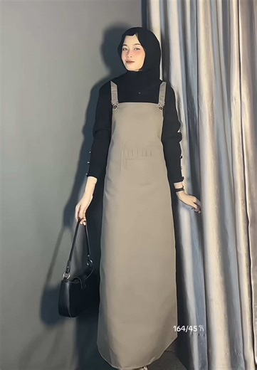 Overall dress, casual but feminim💗 #overalldress #overallwanita #overallwanitakekinian #overall #overalljumpsuit
