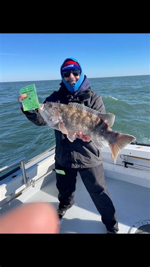 Left the dock from Utsch's Marina, Cape May NJ with Captain TJ of Legal limit charters in search of a double digit Tog this morning. And man we came close! Battle some 3-4 ft seas on the way out, but it slowly calmed down as the day went on and we had some good bites. Everyone on the boat caught a few fish and I landed a 8.6 lb TOGzilla of a fish on our Watizzit Fishing Tackle 3oz Blackfish Banger tog jig rig!! Hooked this beast in about 2-3 ft swells and the Watizzit Fishing tog jig never budge