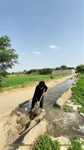 土を切り裂く刃：水の流れを操る農家の秘技