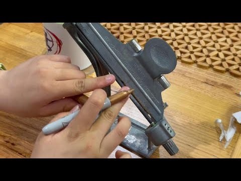 Episode 4 - Behind the Bowstring - Fletching arrows