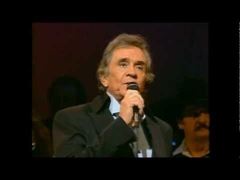 Johnny Cash ~ 'Forty Shades of Green'. (Live)
