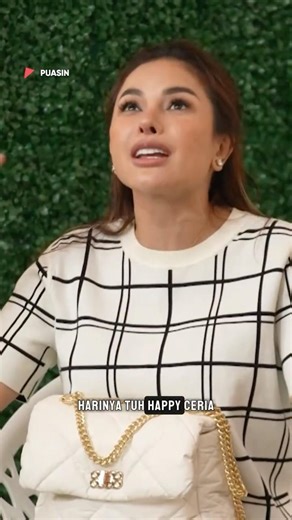 Listening to Mami Nikita and Mami Vega's gossip, it's so much fun!😭🙏🏻