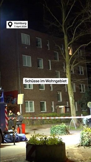 Shots fired in the middle of a residential area in Hamburg #police #rtlnord #hamburg #crime #news...