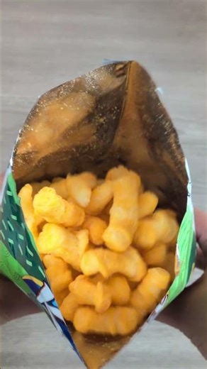 Kurkure Playz Puffcorn cheese snack moment 🧀 #asmr #snacks #shortvideo #shortsviral #satisfying