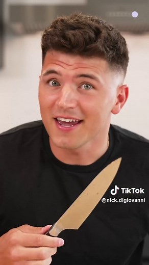 nick.digiovanni (@nick.digiovanni) - 1,000th knife throw @Make-A-Wish | knife