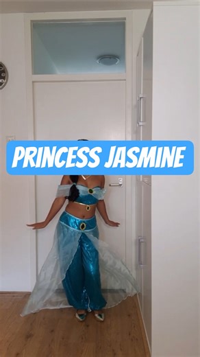 Too Short to Be a Disney Princess… ✨ #Jasmine #DisneyPrincess #PartyPrincess #disneycosplay
