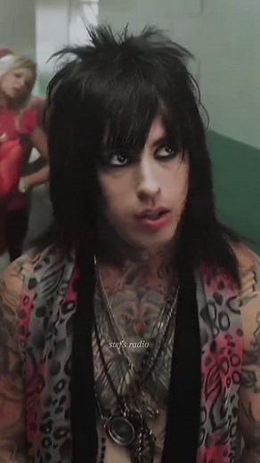 Falling in Reverse I'm Not A Vampire