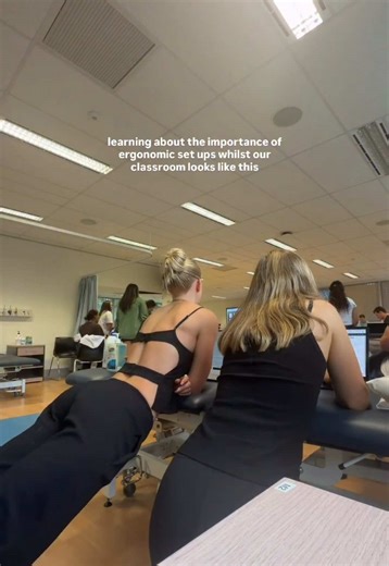 Ergonomic Chair for Physiotherapy Students