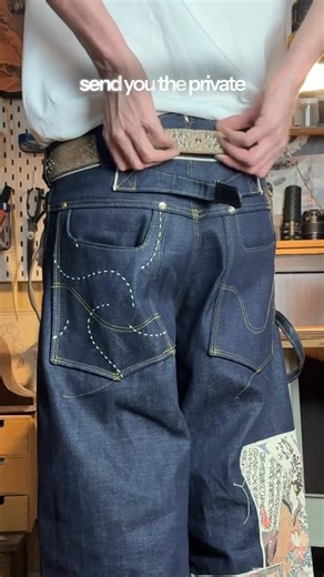 𝕽𝖔𝖚𝖌𝖍𝖈𝖚𝖙 on Instagram: "The Ultimate Denim Masterclass 🤝🏼🧵 EARLY ACCESS IS LIVE & available for you to get involved, but only for 24hrs… the page goes down tomorrow & back up to normal price!! 🪡🧵 This is definitely the best pattern I have ever designed & I seriously am proud of the whole process! If you wanna make your own Selvedge Denims, comment “denim” & I’ll hit you with all the details you need to know 🫡🖤 #slowfashion #handmade #denim #handcrafted #patchwork #roughcutmyog #sa