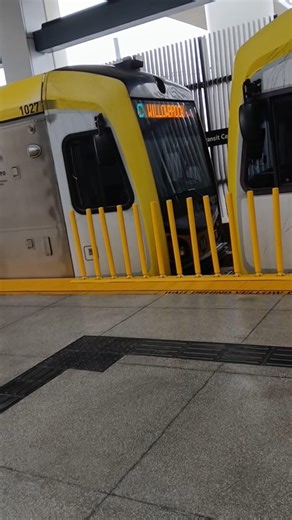 2015 LACMTA Kinkisharyo P3010 Metro Rail 1027