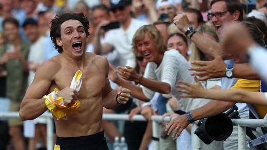 Armand Duplantis sets his 13th career world record in the polevault