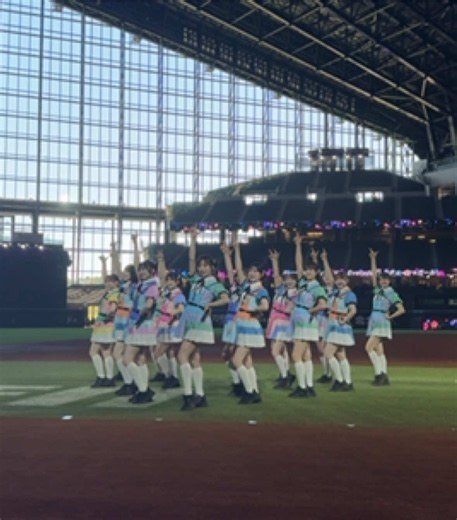 もしかして、定点需要あります？？ AKB！って感じのフォーメーション移動🫧 #AKB48 #エビカツ #Everydayカチューシャ | everyday
