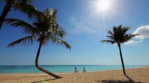 64 reactions | We never tire of waking up to these beautiful beach views! www.nassauparadiseisland.com/stay/beachfront-hotels-resorts | Nassau & Paradise Island, The Bahamas | Facebook