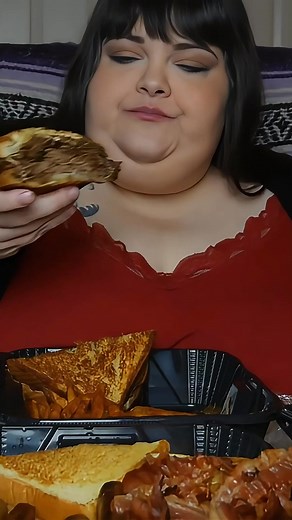 Denny's Sandwich Sampler #mukbang #food | XYZ VIRAL