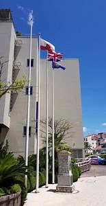Gibraltar - 14/06 - it's been mainly blue skies this morning - at 1:30pm a little low cloud now appearing - with a good West or Southwesterly breeze picked up and the temperature now up to 23C. | MeteoGib
