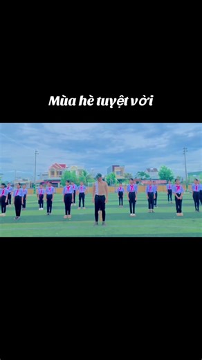 Mùa Hè Tuyệt Vời: Nhảy và Vui Vẻ Cùng Bạn Bè