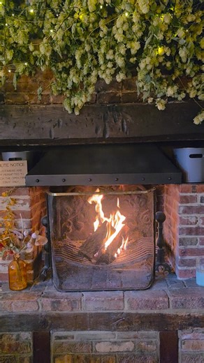 What a miserable day! Come and warm up next to our open fire with a drink...maybe some delicious lunch too 🍺🍷🍝 call us on 01580 891231 to book your table | The Kings Head