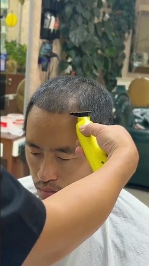 Fresh Fade in Action ✂️🔥 Watch the Transformation! #barbershop #howtocutcurlyhair #haircut