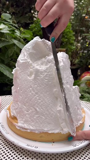 The Incomparable Lemon Pie at Circolo Popolare