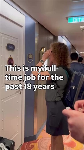 Yes, it matters if your travel agent is a full-timer. You don't want someone trying to sandwich your trip planning between other