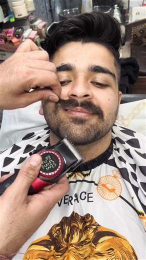 VGR V-001 Hair Clipper Price India 🇮🇳 | Amazon Review + Moustache Trim 🔥