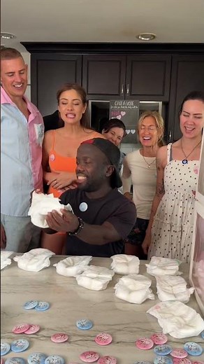 Fun and creative dirty diaper gender reveal game 💩🩵🩷