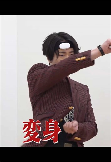 ⁡ 戦う舘。 ⁡ #デコに万歩計。 #さっくんのヨイショーーが良き。 #デュクシ。 ⁡ #宮舘涼太 #だー様。 #だってぃ。 #舘様 #snowman