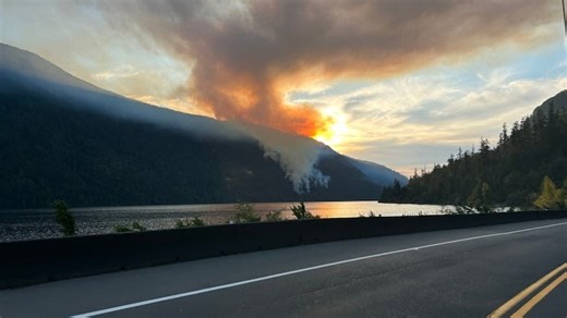 Wildfire near Cameron Lake on Vancouver Island prompts evacuation order - The Weather Network