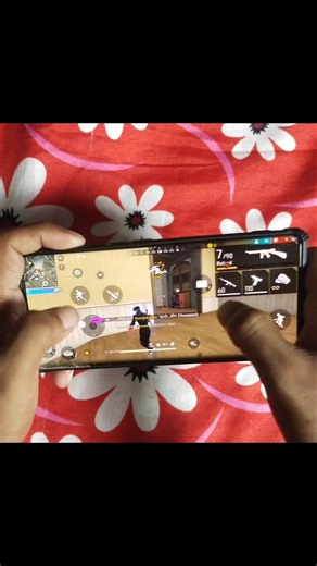 1vs3 😱 handcome game play🔥 #pocox3pro #2fingergamer #garenafreefire #handcam #dpi