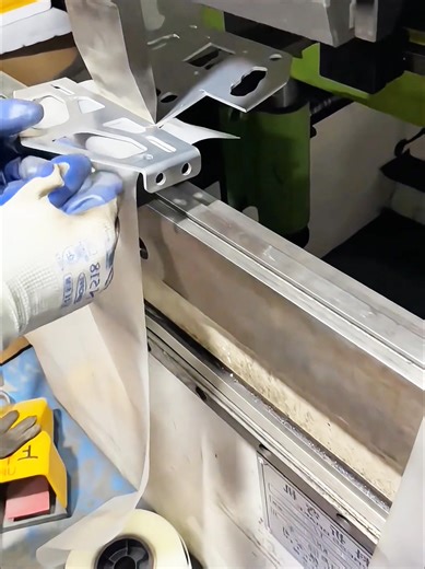 The DECETEC Press Brake delivers clean, smooth, and accurate sheet-metal bending for real workshop production. ⚙️🔥 Built for stable performance and consistent results, it helps improve bending quality and overall efficiency in daily fabrication. 🌐 www.decetec.com 📧 info@decetec.com 📱 WhatsApp: 86 180 0258 8351 #decetec #pressbrake #cncpressbrake #sheetmetal #MetalFabrication #manufacturing #BendingMachine #engineering #machinery | Decetec Machinery