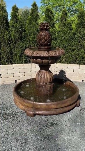 Piña Cascada Outdoor Fountain in Rondo Pool | Water Outdoor Fountain | Garden Fountain