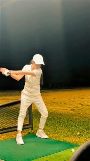 Driving range 101 just enjoy swing with friends