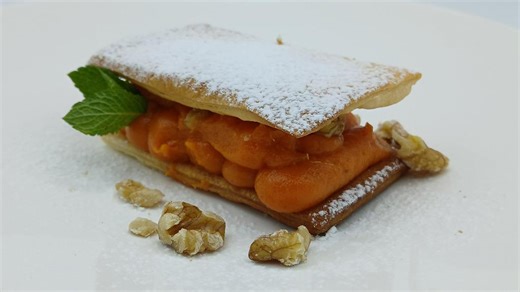 Cómetelo completa el menú semanal con pasteles de boniato y almendras