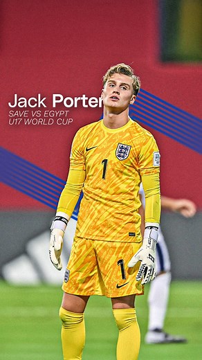 𝐀𝐈𝐑 𝐏𝐎𝐑𝐓𝐄𝐑 ✈️ @_jackkporter pulling off an incredible save to preserve his clean sheet and help England through to the knockout stages of the #U17WC 🏴󠁧󠁢󠁥󠁮󠁧󠁿 | World In Motion
