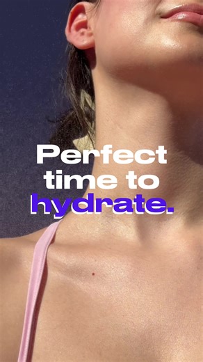 Flamin-glow Tip: Use our Light Hydrating Spray post-shower to help lock in hydration while skin is still damp. Spritz anytime your skin feels tight to keep moisture sealed in and skin feeling comfortable all day. ✨ #moisturizer #dryskin #bodycareroutine #flamingo