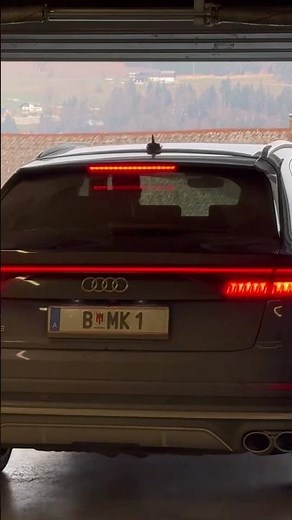 Audi SQ8 cold start dynamic mode