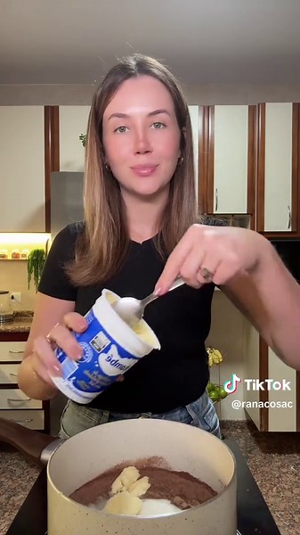 Bolo de Chocolate Quentinho: Receita Deliciosa!