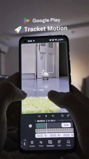 Testing my motion tracking video editor app for Android using video from: ‪@Call.Ducks4‬