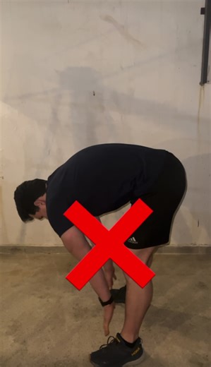 If you bend your back to touch your toes, you’re doing it wrong. Hip hinge first. #calisthenics #fitness #bodyweighttraining #lebanon #fyp